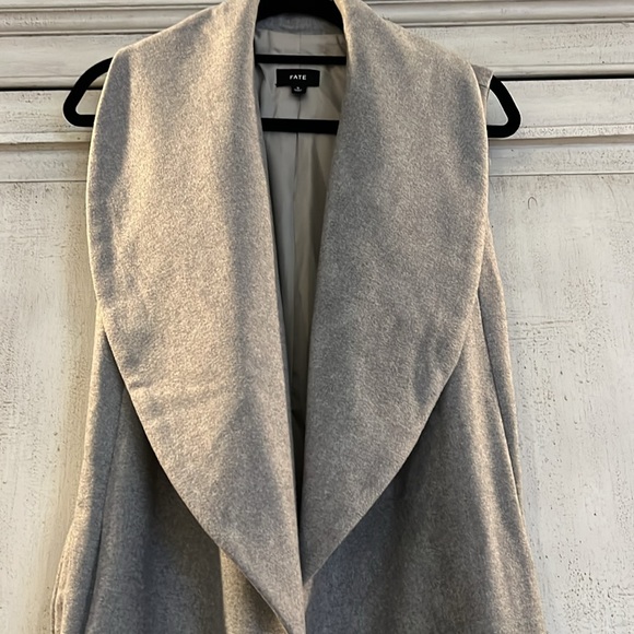 NWOT. FATE - Long Vest - Belted. Gorgeous! NWOT - Picture 6 of 7